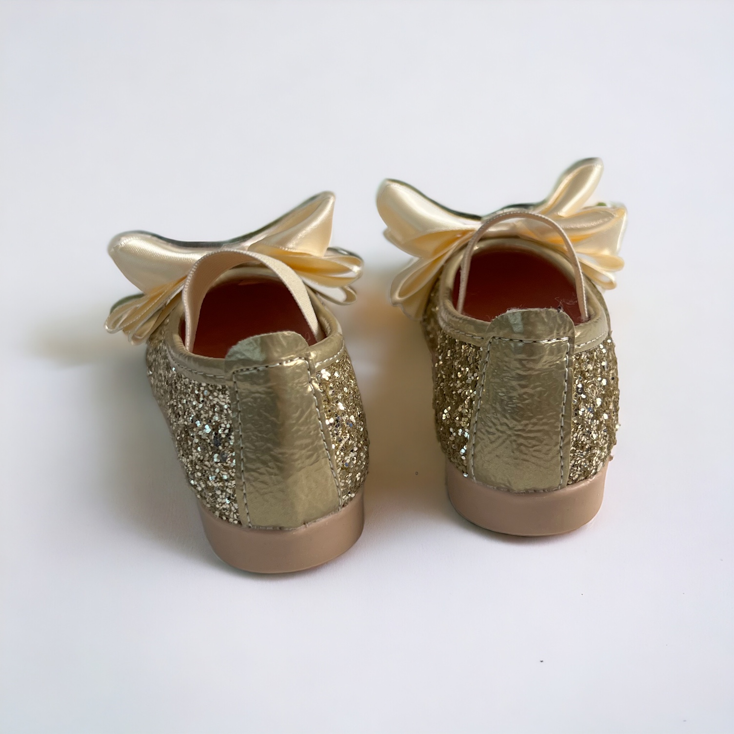 Gold Simli Fiyonklu Kız Çocuk Ayakkabı
