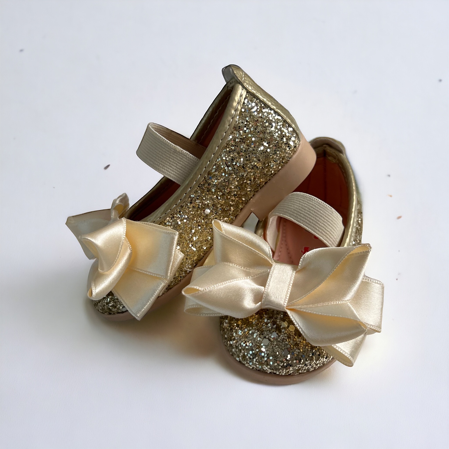 Gold Simli Fiyonklu Kız Çocuk Ayakkabı