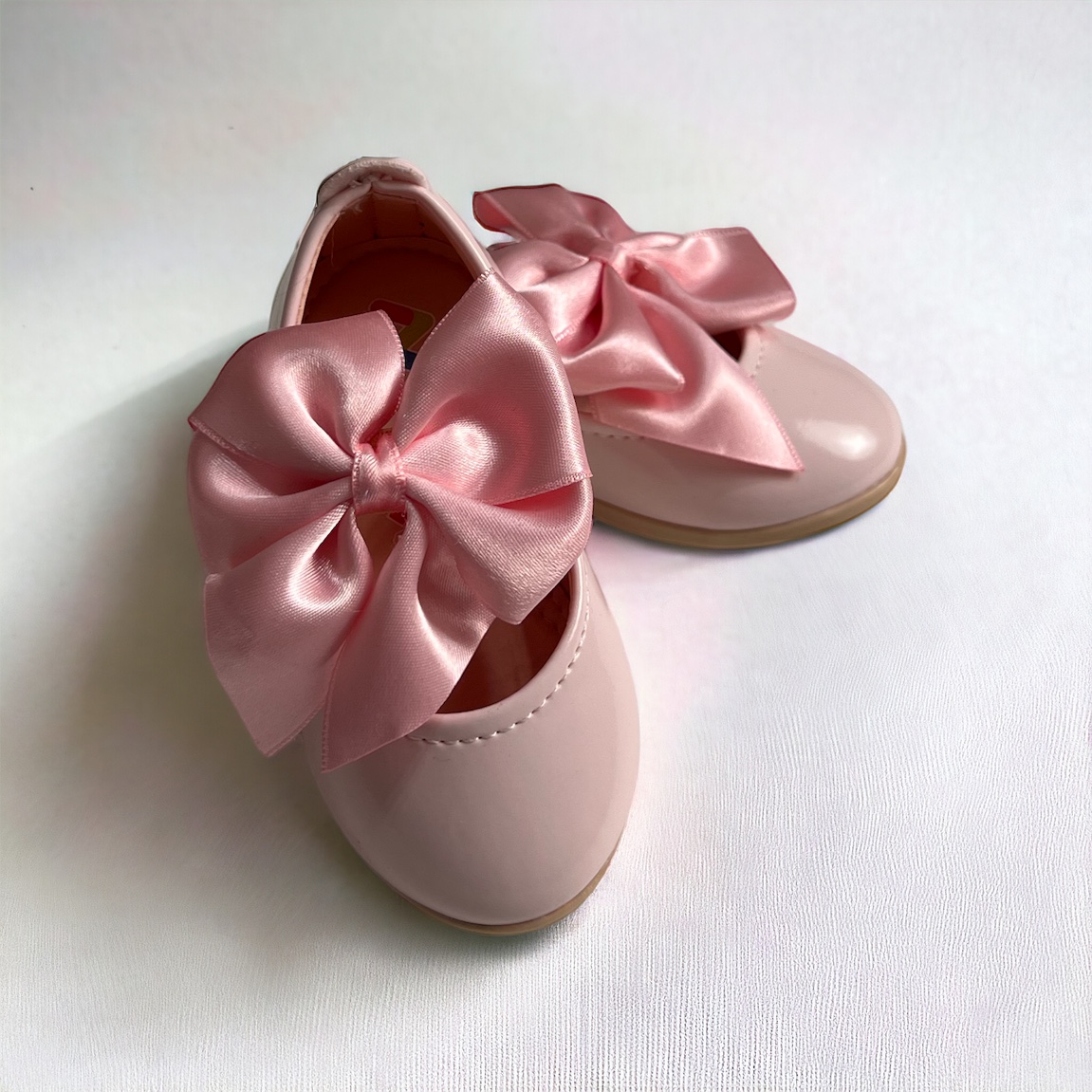 Pembe Sedefli Fiyonklu Kız Çocuk Ayakkabı