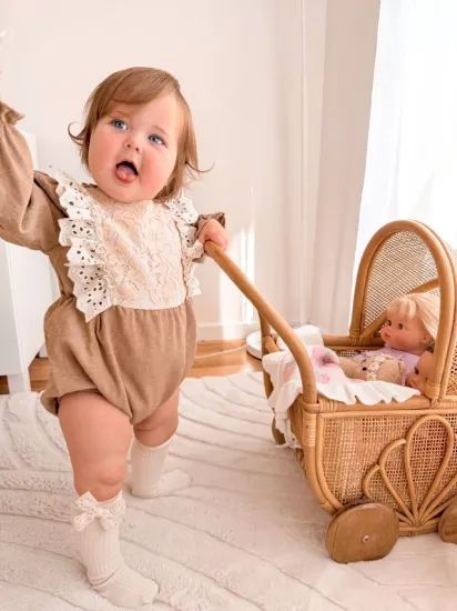 Bej Fisto Robalı Kız Bebek Romper
