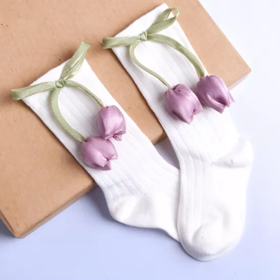 Lila Lale Detaylı Kız Çorap