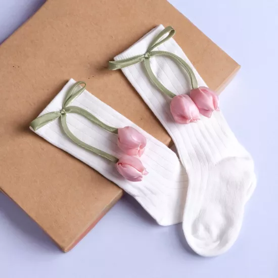 Pembe Lale Detaylı Kız Çorap